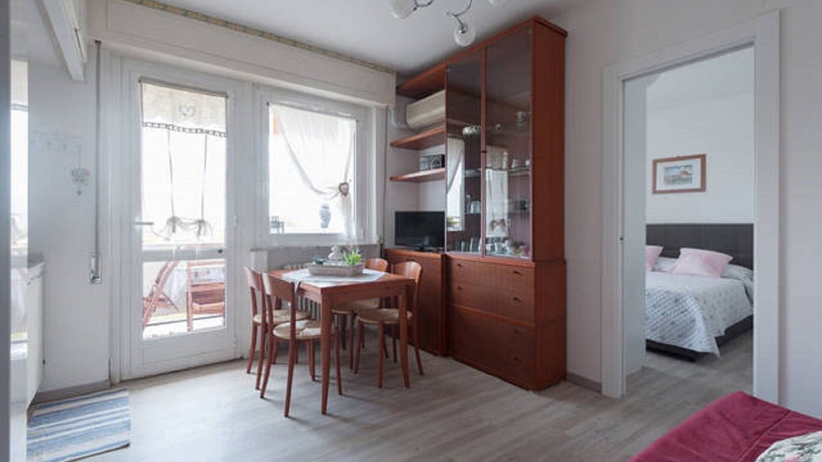 Marina di Carrara Apartment | Apartment in the center, top floor with terrace a few minutes from the sea.