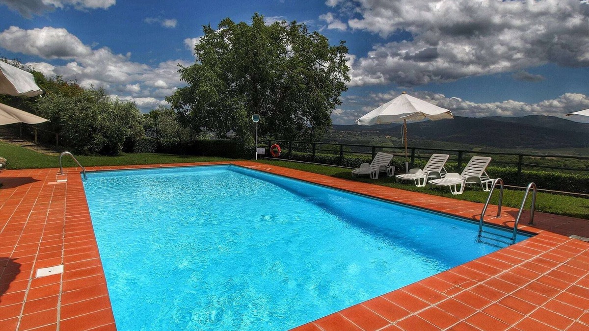 Pergine Valdarno House | Apartment in Pergine Valdarno with Pool