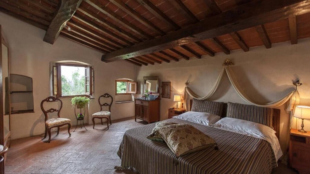 Sesto Fiorentino Apartment | Apartment in the tuscan countryside with pool