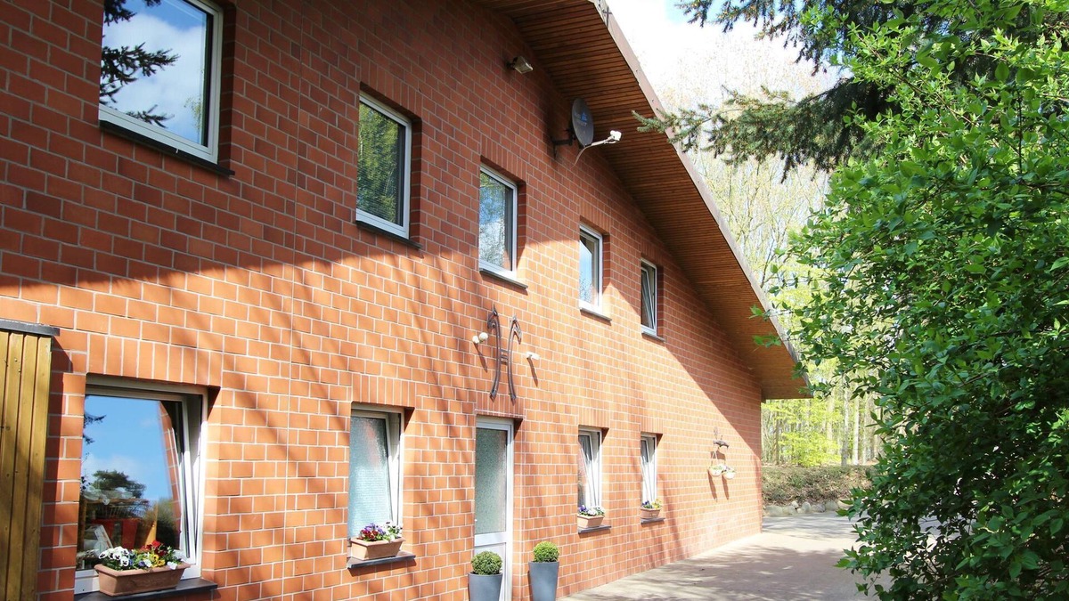 Kirchdorf Apartment | Apartment in Kirchdorf with Swimming Pool, Garden, Terrace