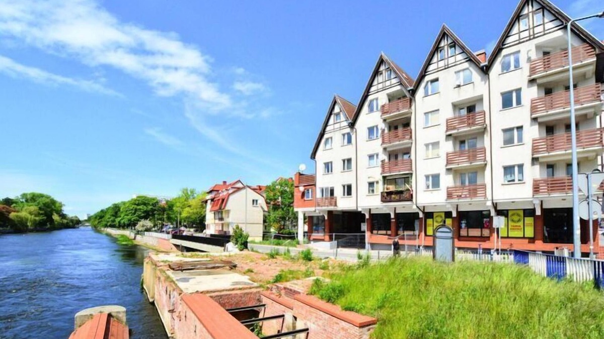 West Pomeranian Voivodeship Apartment | Apartment in Kołobrzeg near Seaside Beach