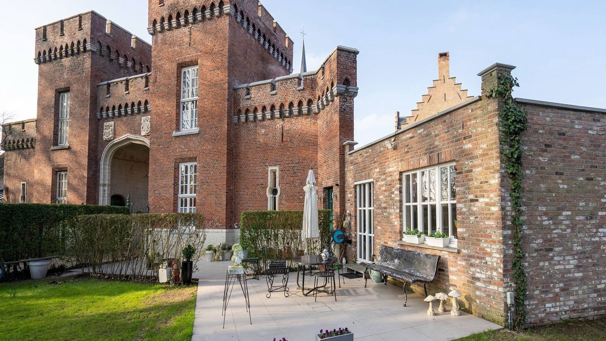 Bazel Other | Apartment in Kruibeke Wissekerke Castle