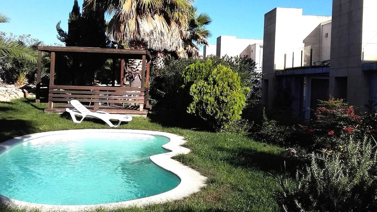 L'Escala Apartment | Apartment in La Escala near Els Riells Beach