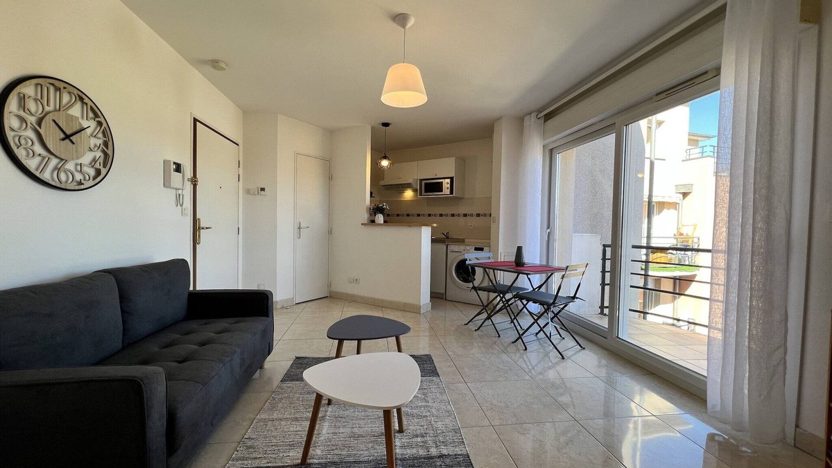 Le Mans Apartment | Apartment in Le Mans near Sarthe River