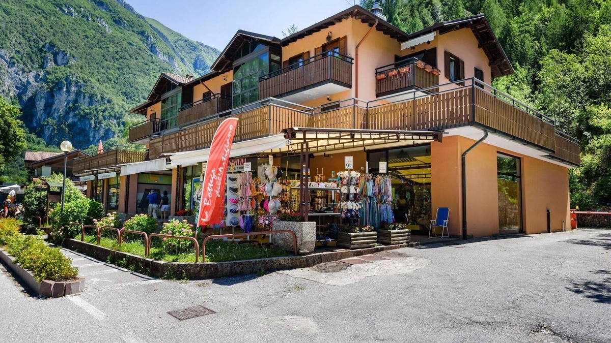 Molina di Ledro House | Apartment in Ledro by Lake & Dolomites