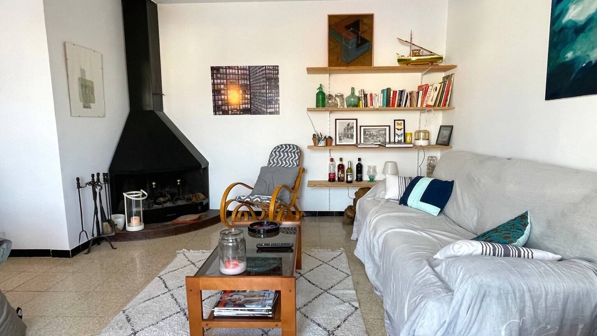 Pedrinya Apartment | Apartment in Lescala near Sandy Beaches
