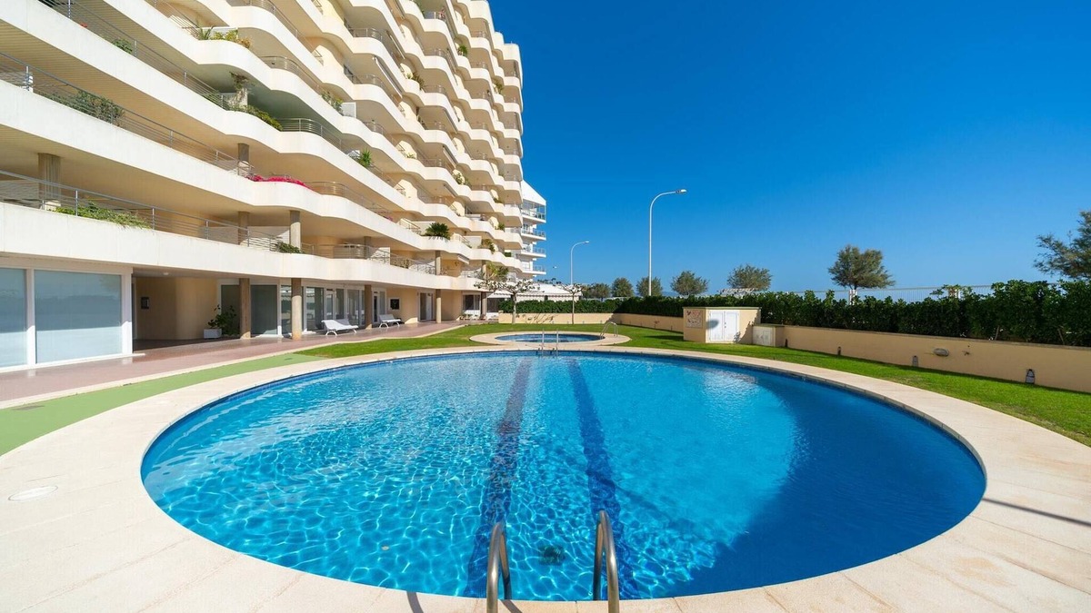 L'Escala Apartment | Apartment in L’Escala near Riells Beach