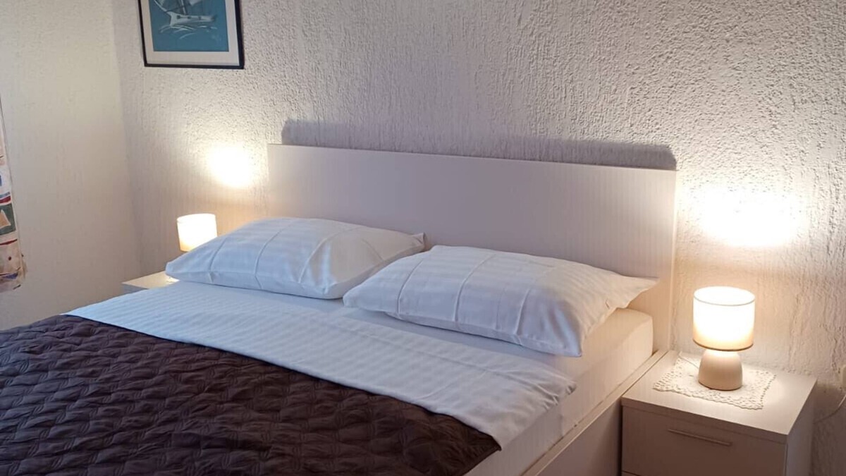Murter Apartment | Apartment in Murter with Seaview, Terrace, Air condition, WIFI (125-2)