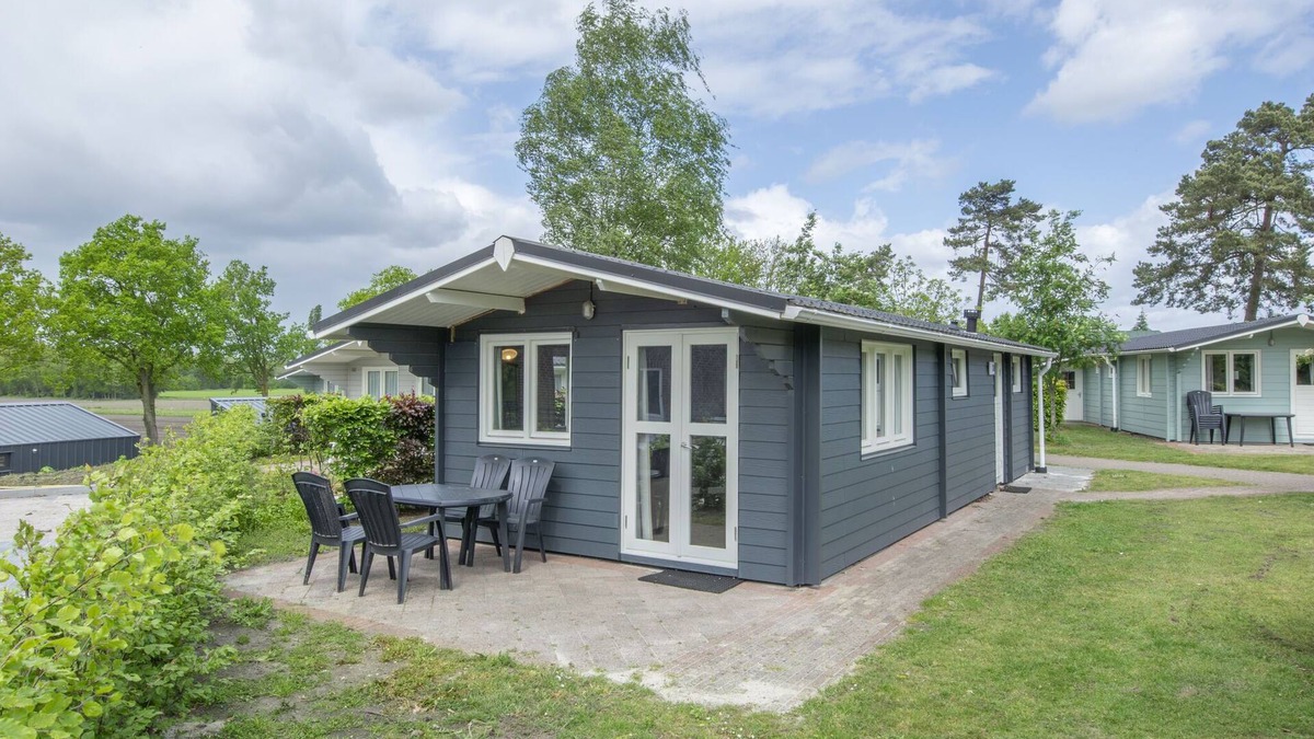 Arcen Ski Chalet | Apartment in Netherlands near Nature Trails