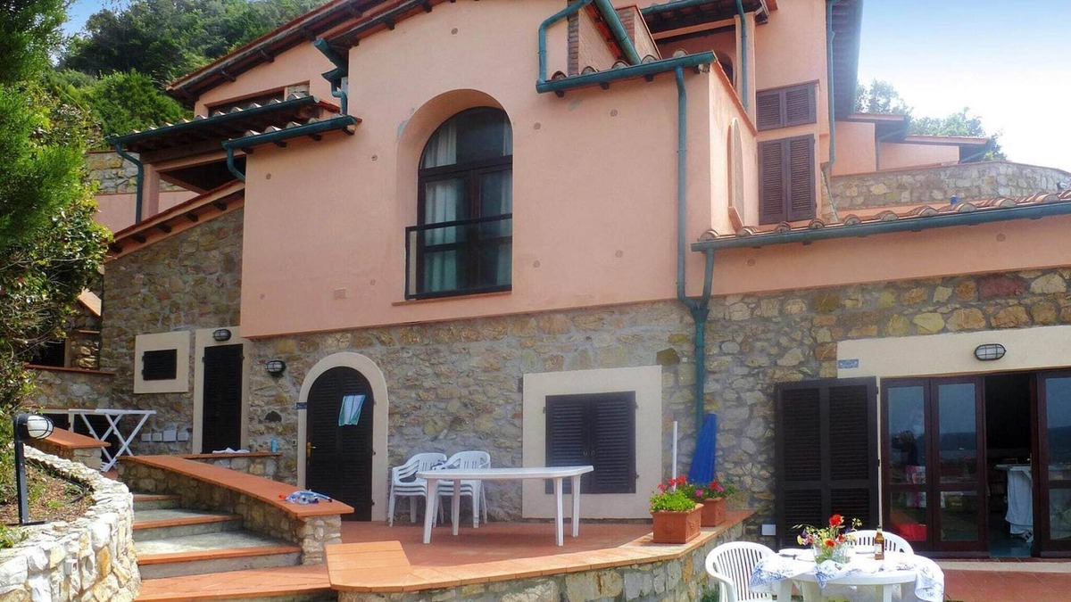 Rio nell'Elba Apartment | Apartment in Nisporto with Private Sea Access