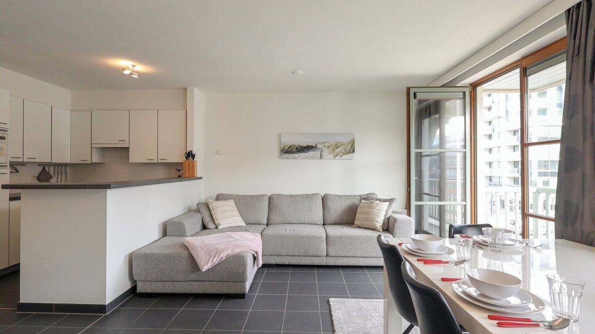 Oostduinkerke-Bad Apartment | Apartment in Oostduinkerke near the Coast