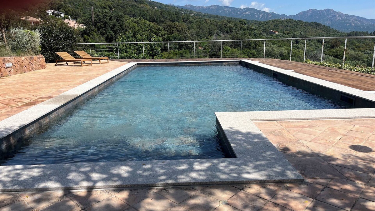 Mucchitone Apartment | Apartment in renovated pool villa 2025