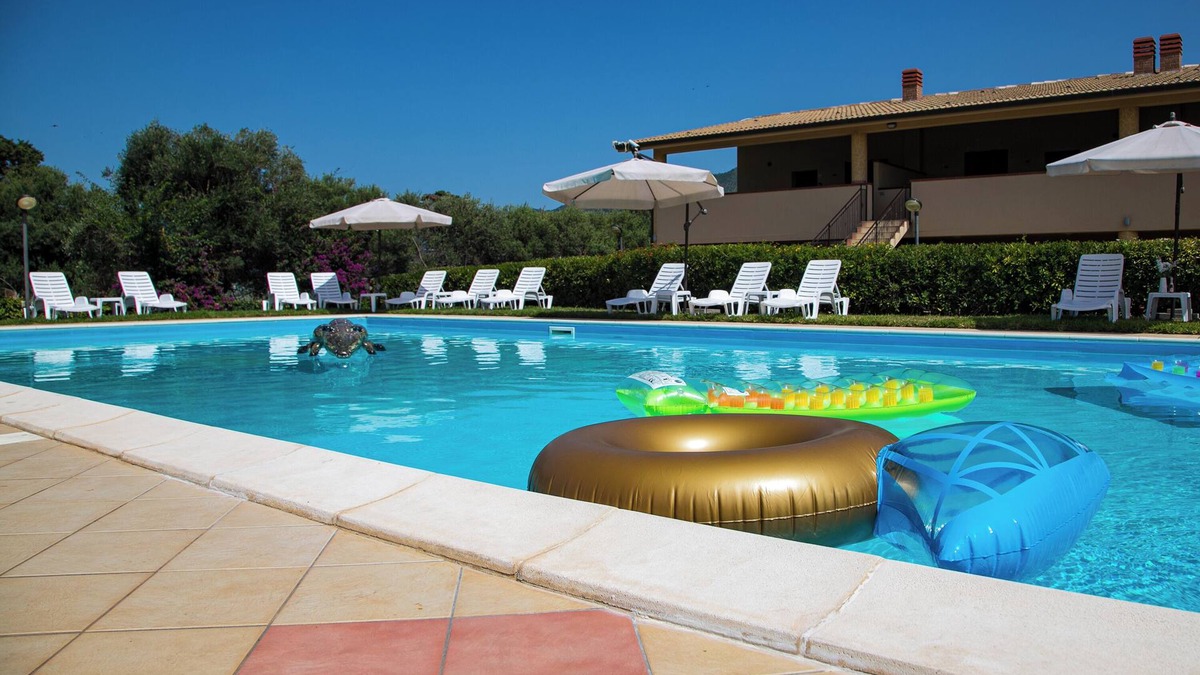 Torrenova Apartment | Apartment in Residence with Pool, Near the Beach