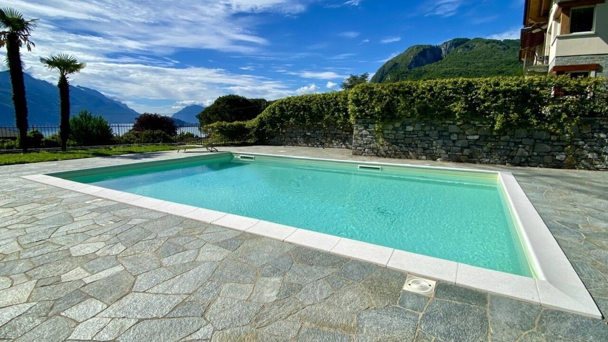 Menaggio Apartment | Apartment in residence with swimming pool, a few minutes from the center of Menaggio