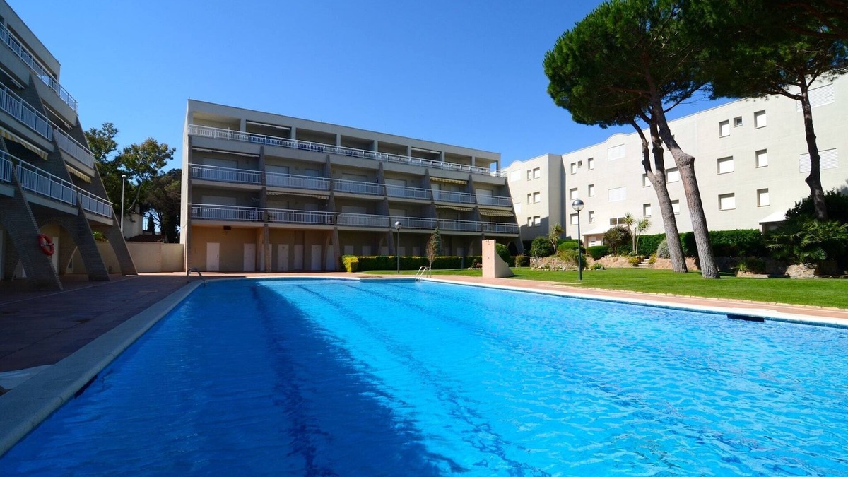 Pedrinya Apartment | Apartment in Riells near Sandy Beach