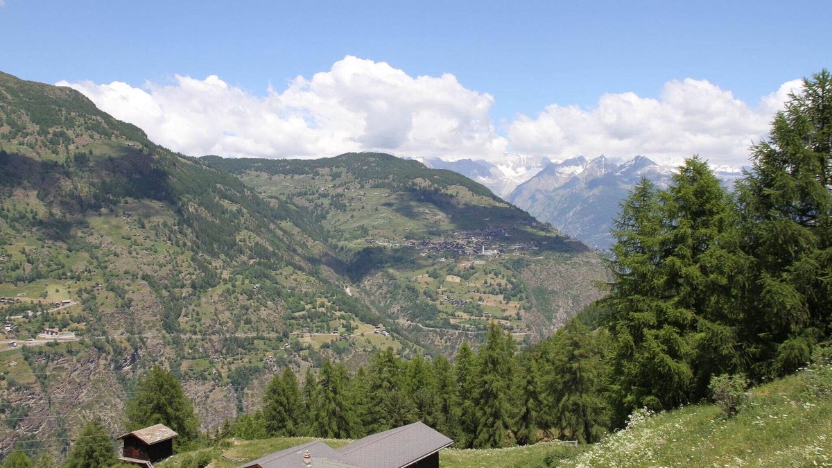 St. Niklaus Apartment | Apartment in St Niklaus near Mattertal Ski Area