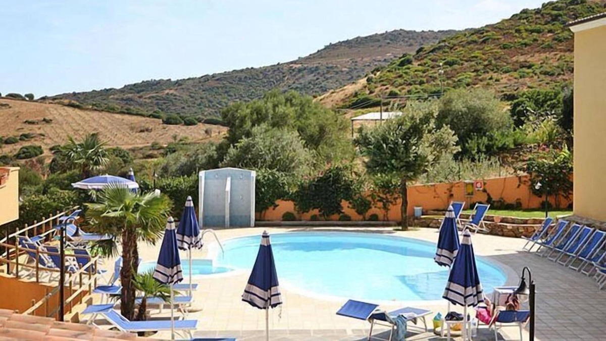 Tamarispa Apartment | Apartment in Tamarispa with garden furniture