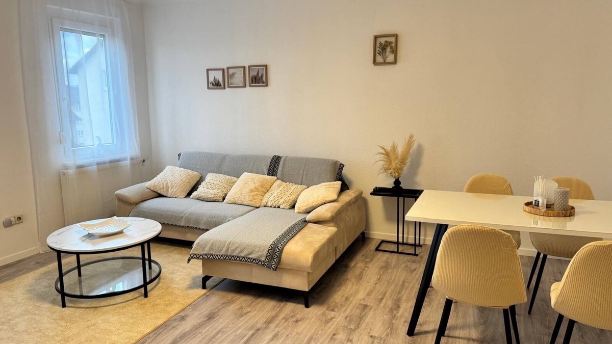 Goeppingen Apartment | Apartment in the center with garden, connection to Stuttgart, Märklineum and EWS Arena.