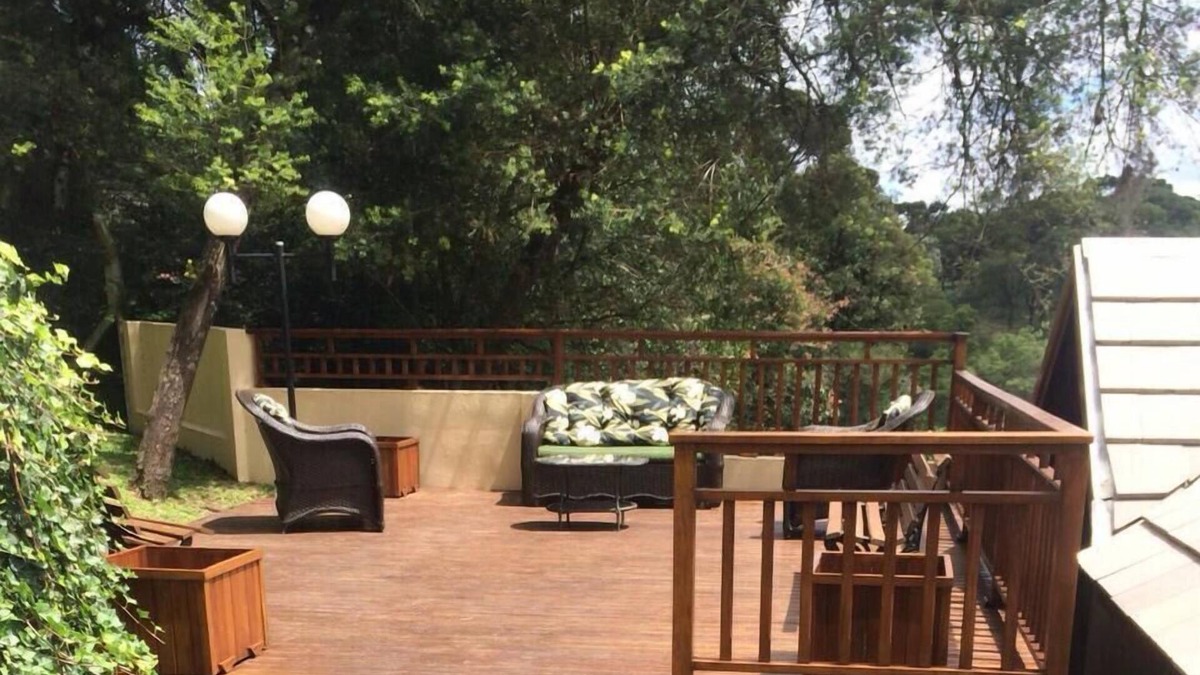 Floresta Apartment | Apartment in the center of Gramado with view, fireplace and hydro bath
