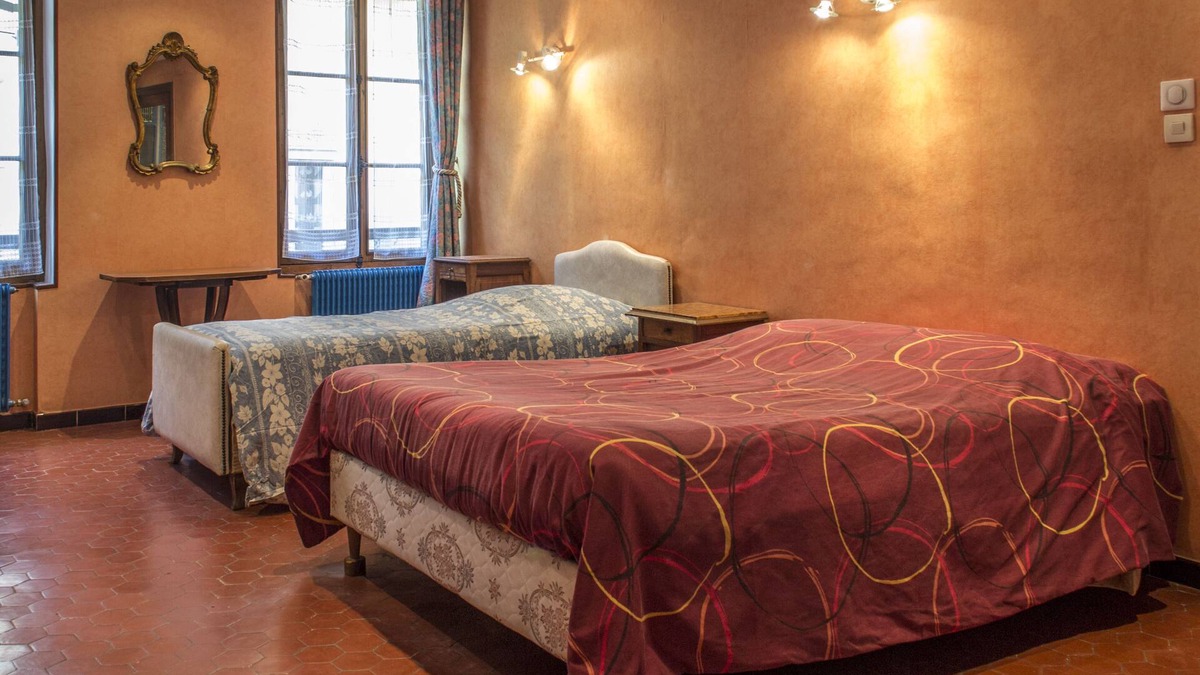 Puget-Theniers Apartment | Apartment in the heart of the village