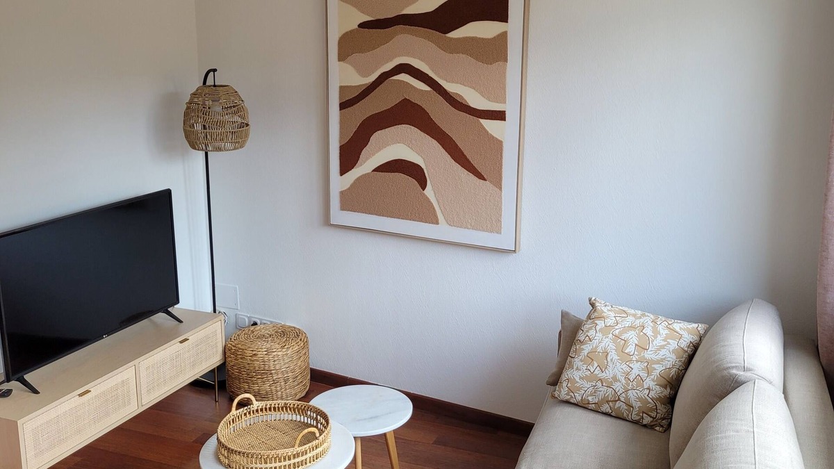 Rambouillet Apartment | Apartment in the heart of Rambouillet, 2 steps from the château grounds.
