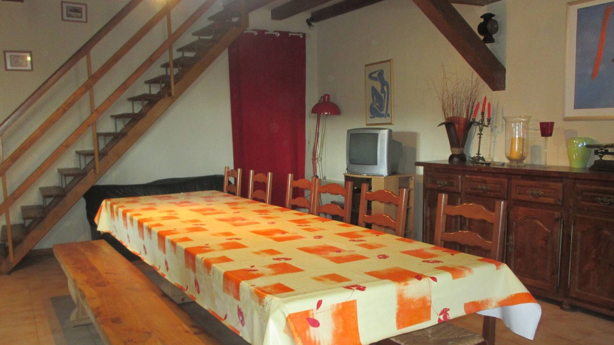 Montreal Other | Apartment in the heart of a vineyard in Montréal, classified most beautiful village in France