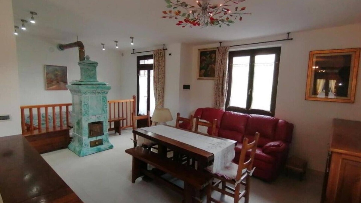 Gignod Apartment | Apartment in the heart of the Alps along the Via Francigena with garden