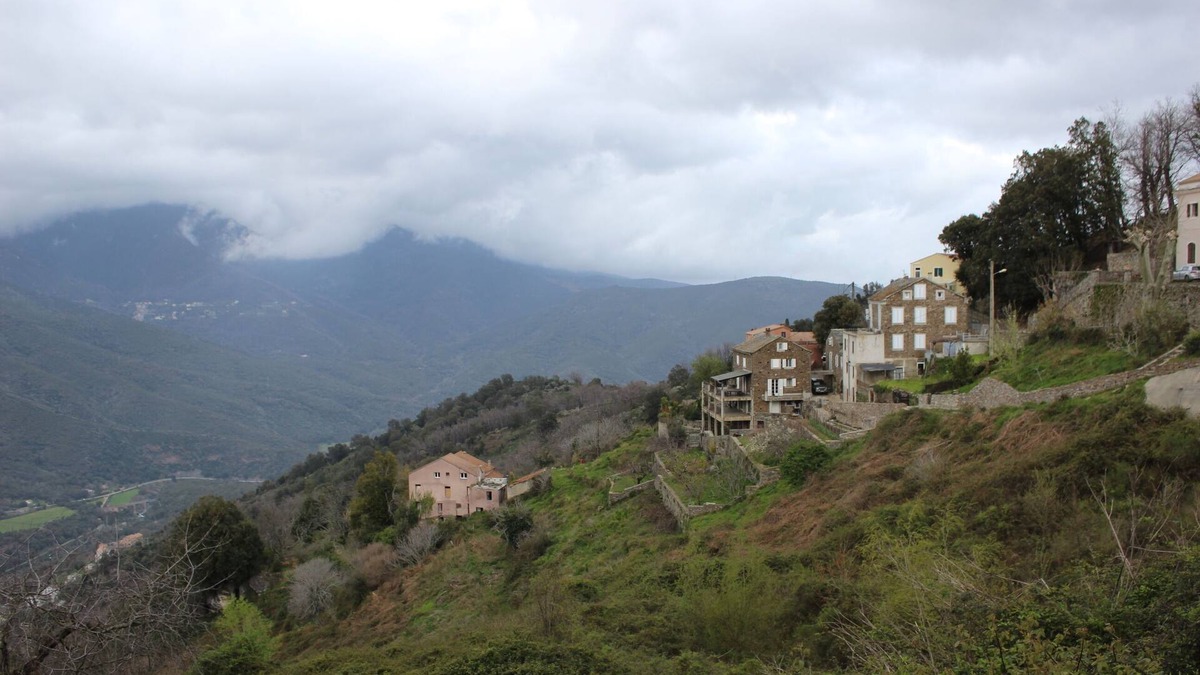 Casamozza Apartment | Apartment in the heart of the beach village 10min away