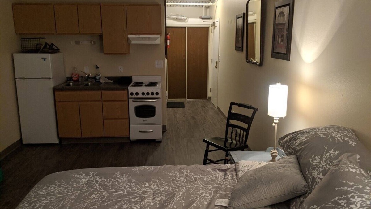 City Center Apartment | Apartment in The Historical Stahl House Building.