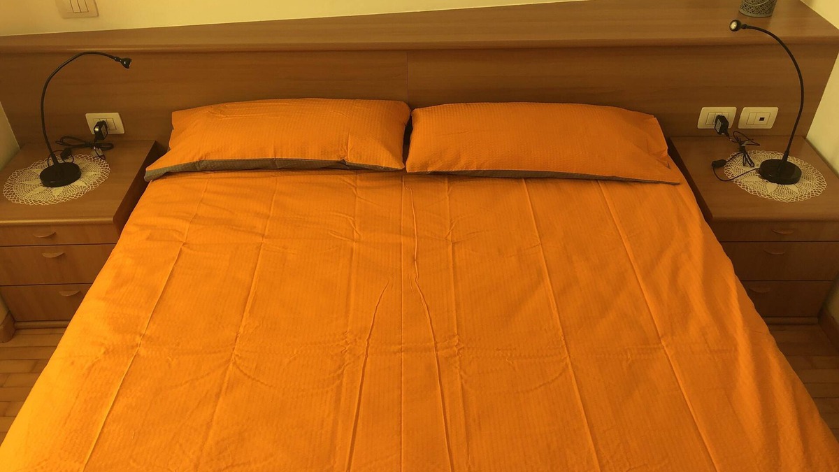 Cles Apartment | Apartment in the historic center of Cles with covered parking space