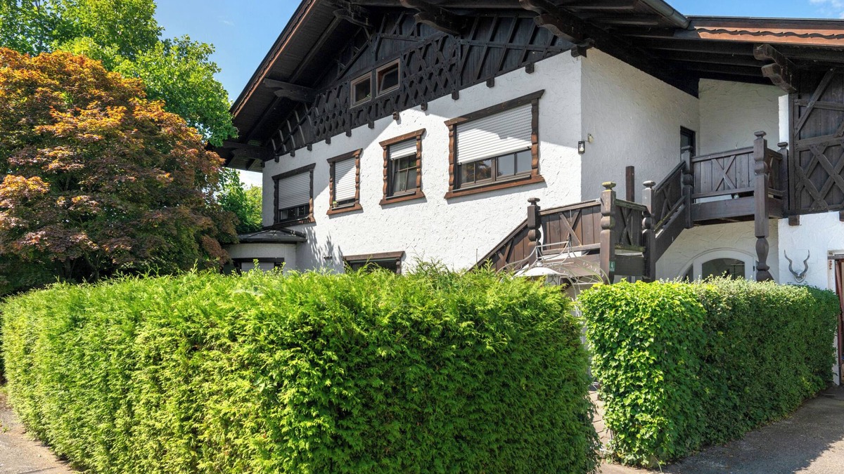 Griesstatt Apartment | Apartment in the Holiday Home 'Griesstätt' with Mountain View, Private Terrace and Wi-Fi