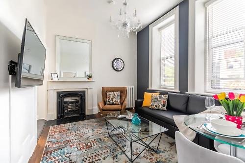 Hamilton Apartment | Apartment in the James South Area