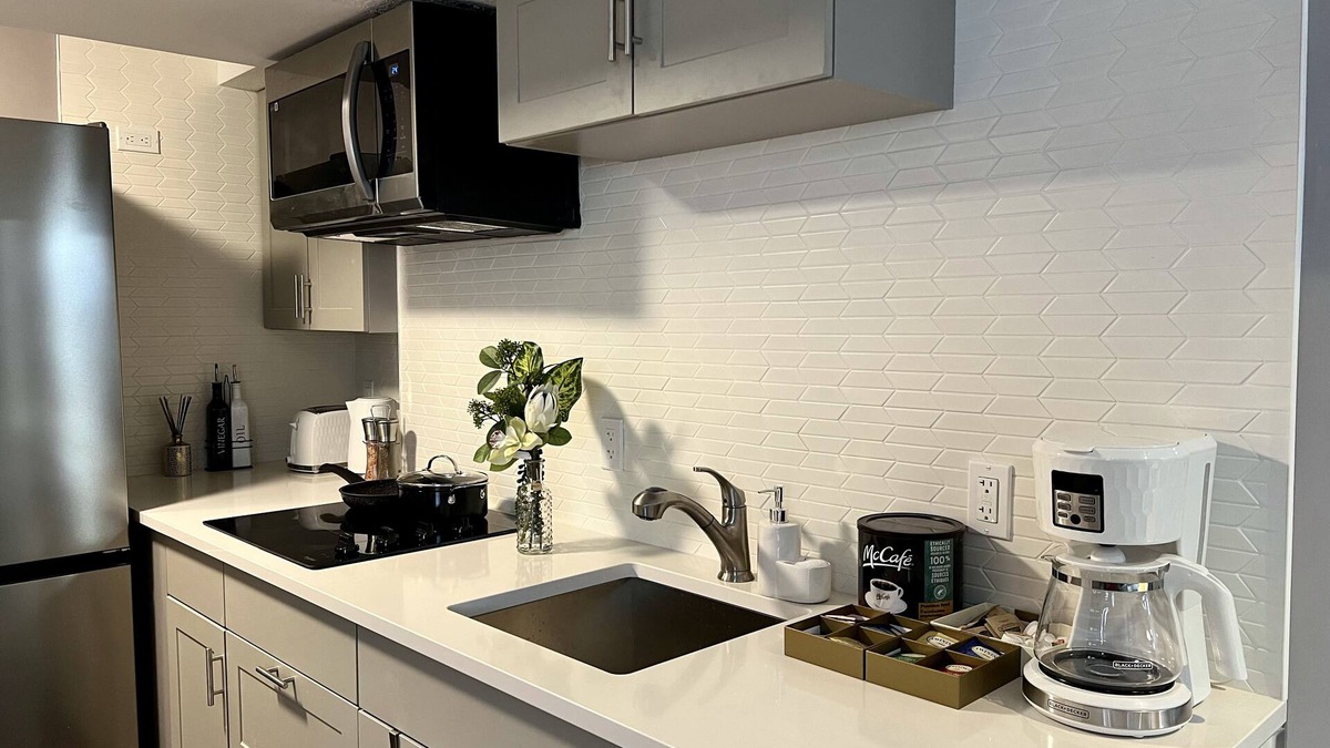 Rosemount House | Apartment in the Prestigious Kiwanis Park Area
