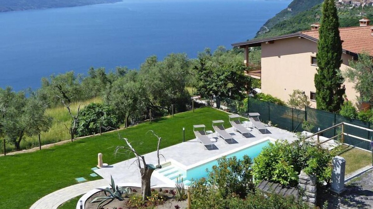Oldesio Apartment | Apartment in Tignale with Lake Garda Views