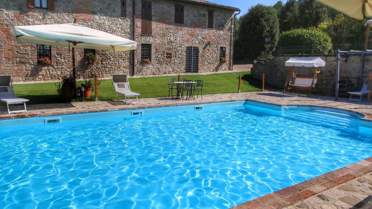 Todi Apartment | Apartment in Todi with Pool and Garden