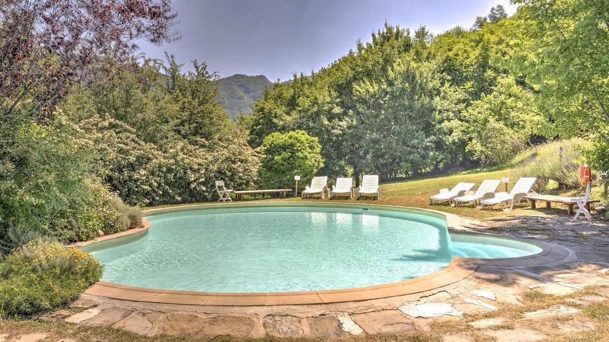 San Godenzo House | Apartment in Tuscany with Secret Garden