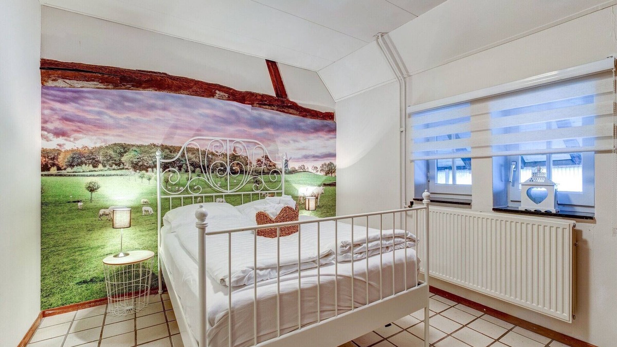 Ubachsberg Cottage | Apartment in Ubachsberg with Scenic Cycling