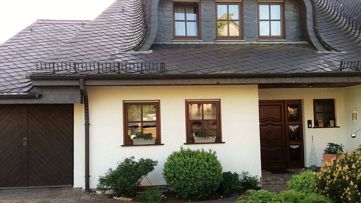 Ulmen Apartment | Apartment in Ulmen with Garden and BBQ