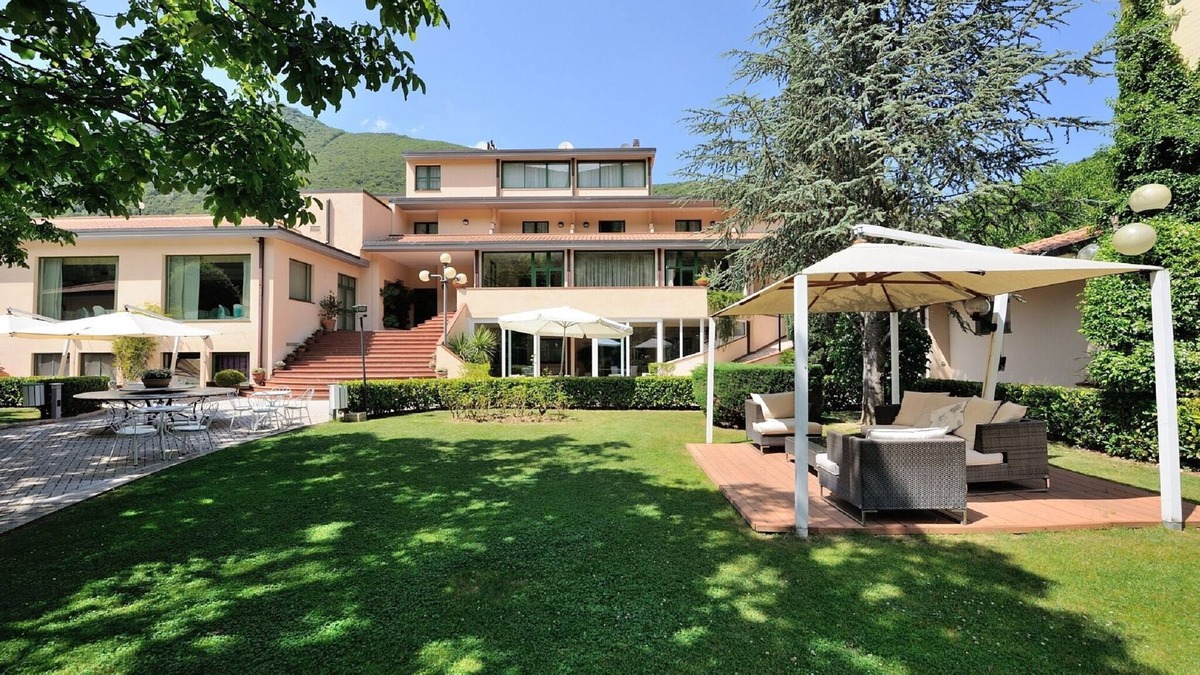 Foligno House | Apartment in Umbria with Pool and Sauna