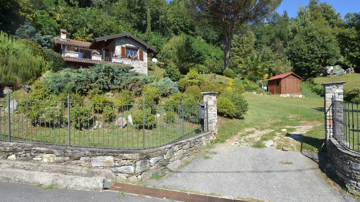 Suna Apartment | Apartment in Verbania near Lake and Islands