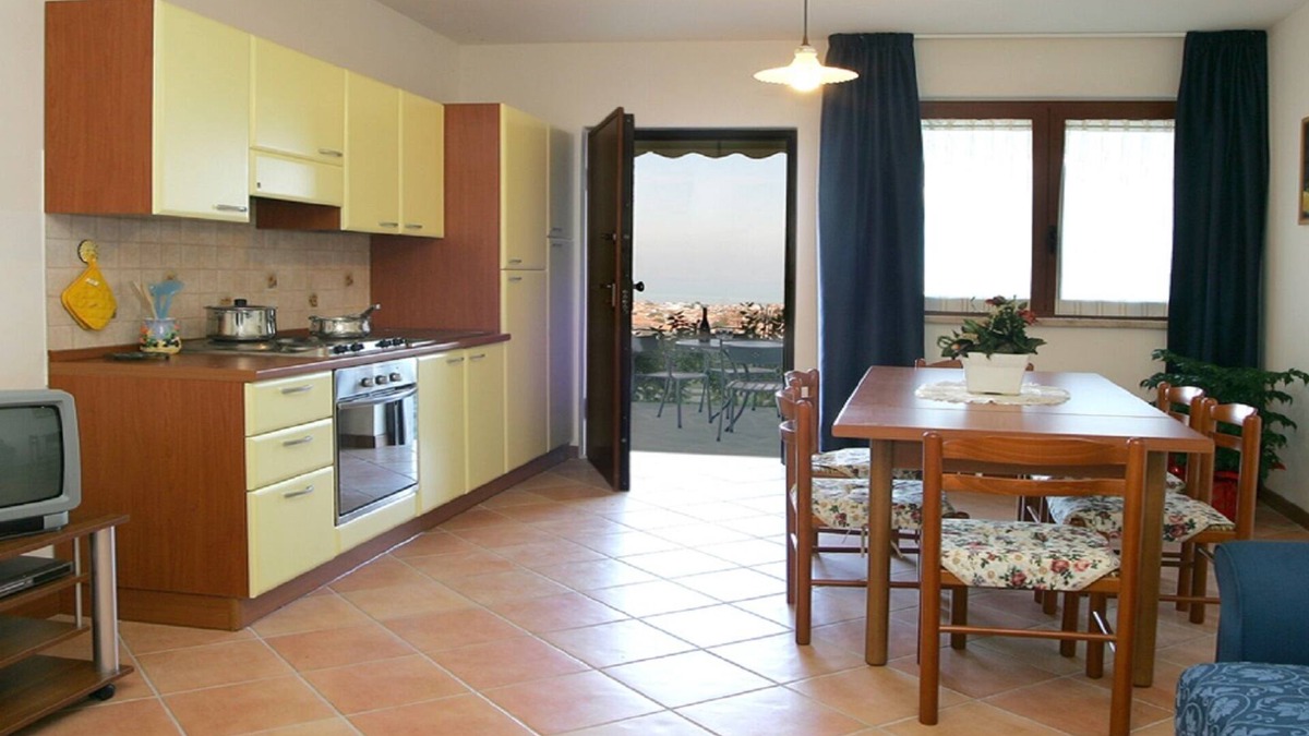 Tortoreto Apartment | Apartment in Villa sea view: garden, very cool, sheltered.