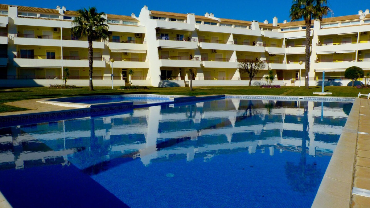 Vilamoura Apartment | Apartment in Vilamoura 900m from Falésia beach/Marina with pool