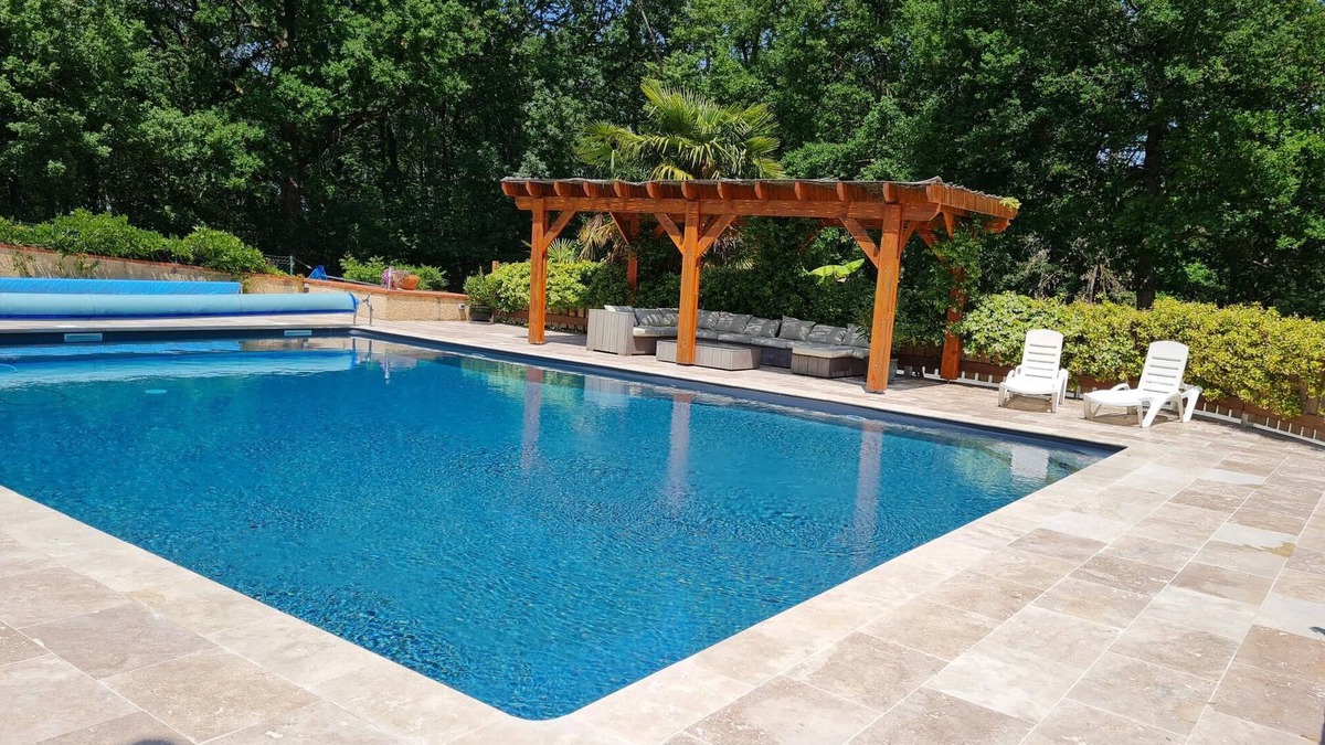 Maurens Apartment | APARTMENT IN VILLA TYPE F4 IN GARDEN WITH POOL