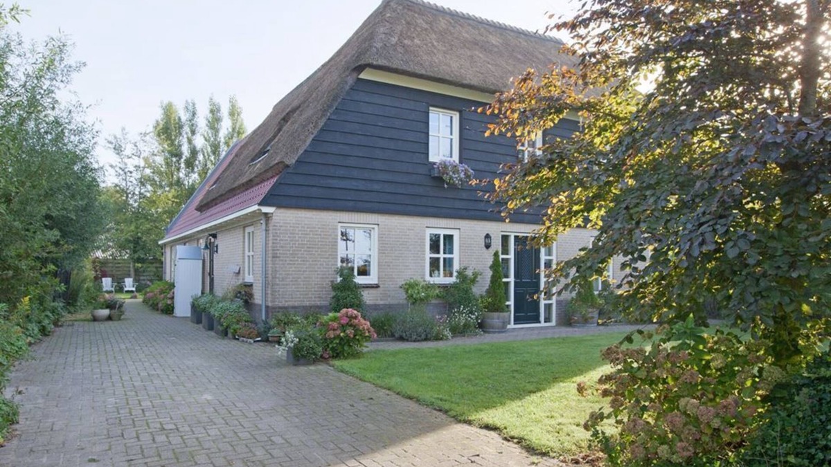 Westerland Apartment | Apartment in Wieringer farmhouse.