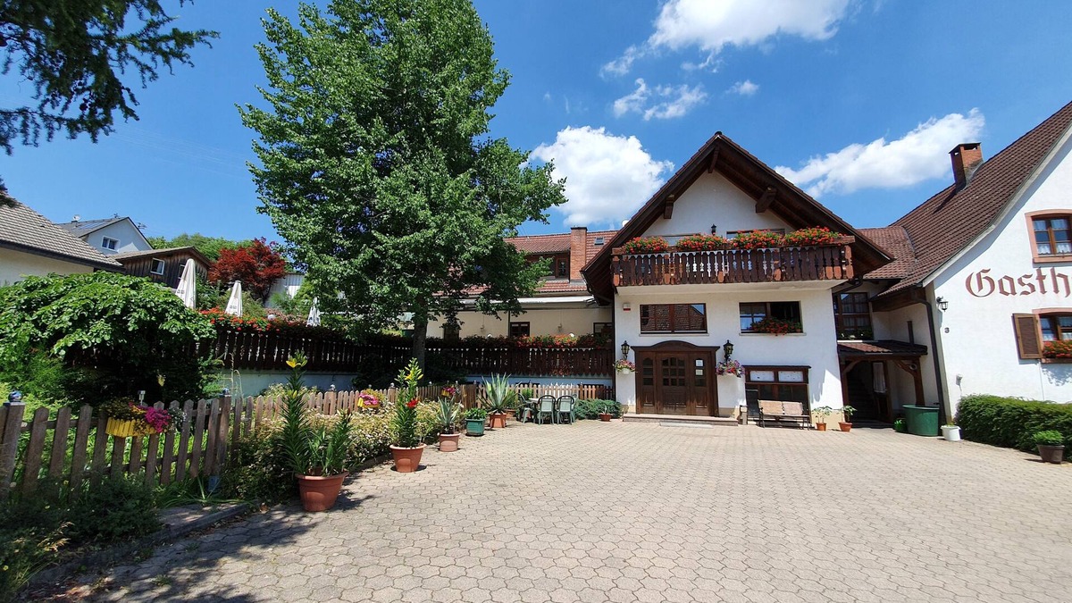 Kleines Wiesental Apartment | Apartment in Wies at the foot of the Köhlgarten. Many hiking possibilities
