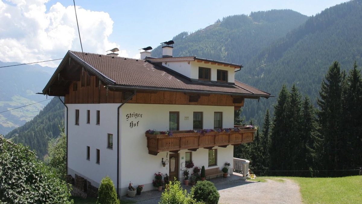Fuegenberg Apartment | Apartment in Zillertal near Ski Slopes