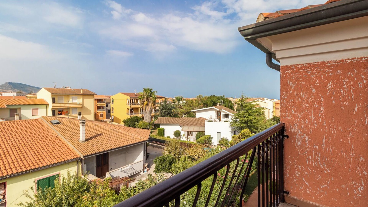 Valledoria Apartment | Apartment Iris with Balcony & Wi-Fi