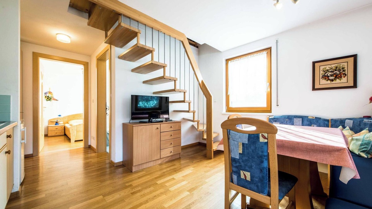 Caminata di Tures Apartment | Apartment "Issingerhof 3" with Mountain View, Balcony & Wi-Fi