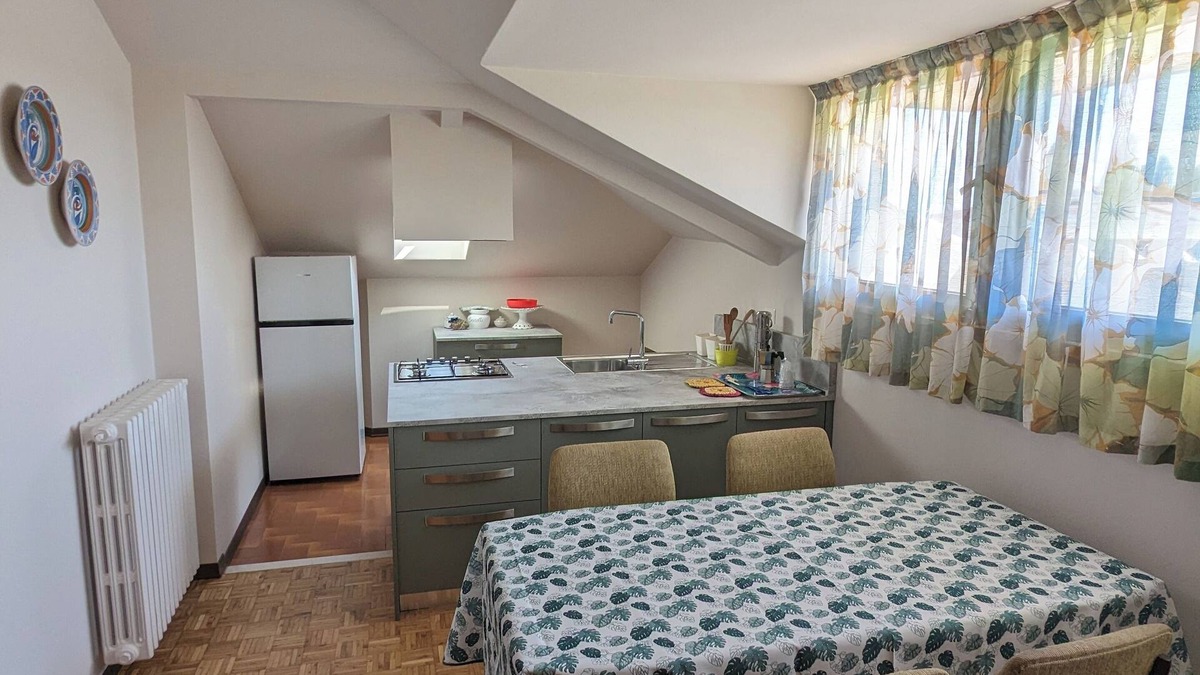 Igea Marina Apartment | Apartment in private cottage 70m from the sea, two minutes walk to the center