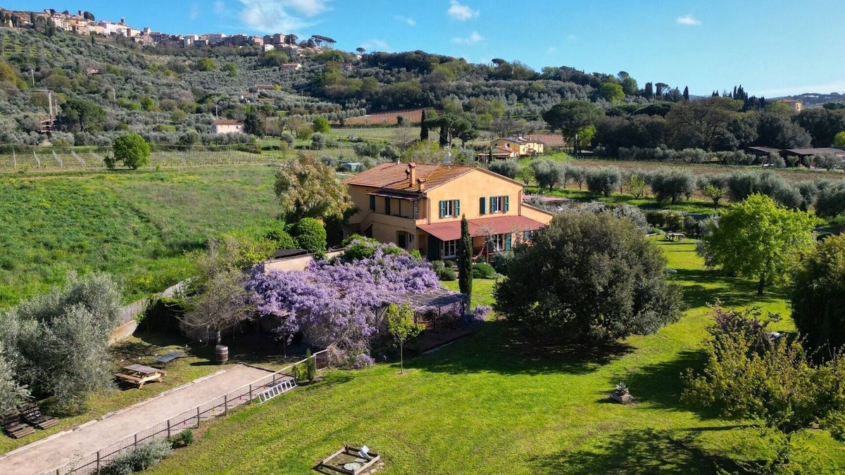 Castagneto Carducci Other | Apartment Torre. Beautiful garden, AC, 2 bedrooms 1 bathroom, near the sea.